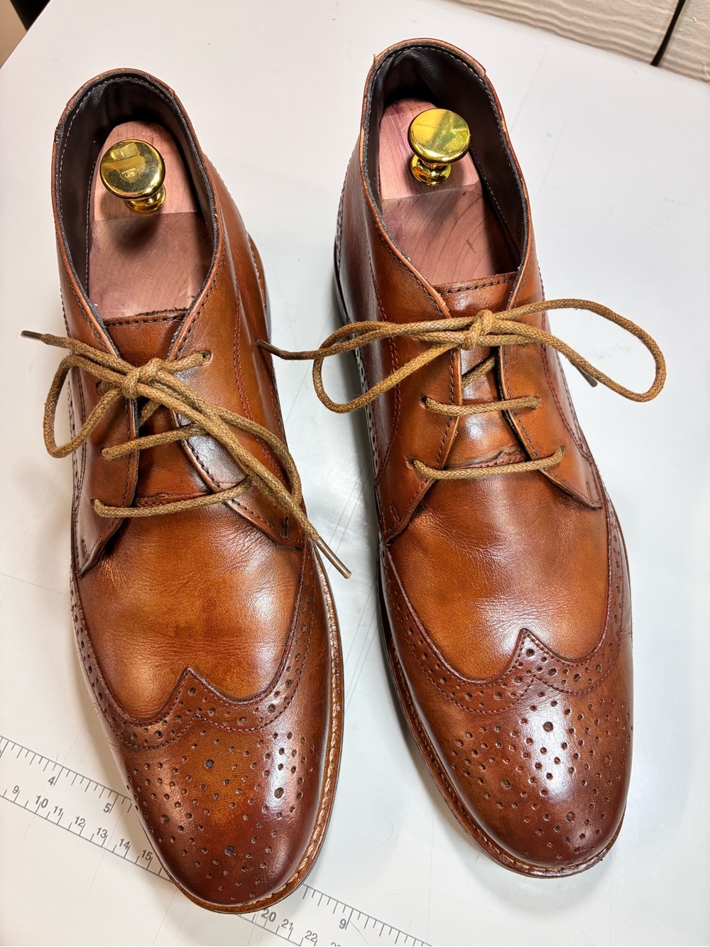 Democrata  Brown Leather Chukka Wingtip Boots